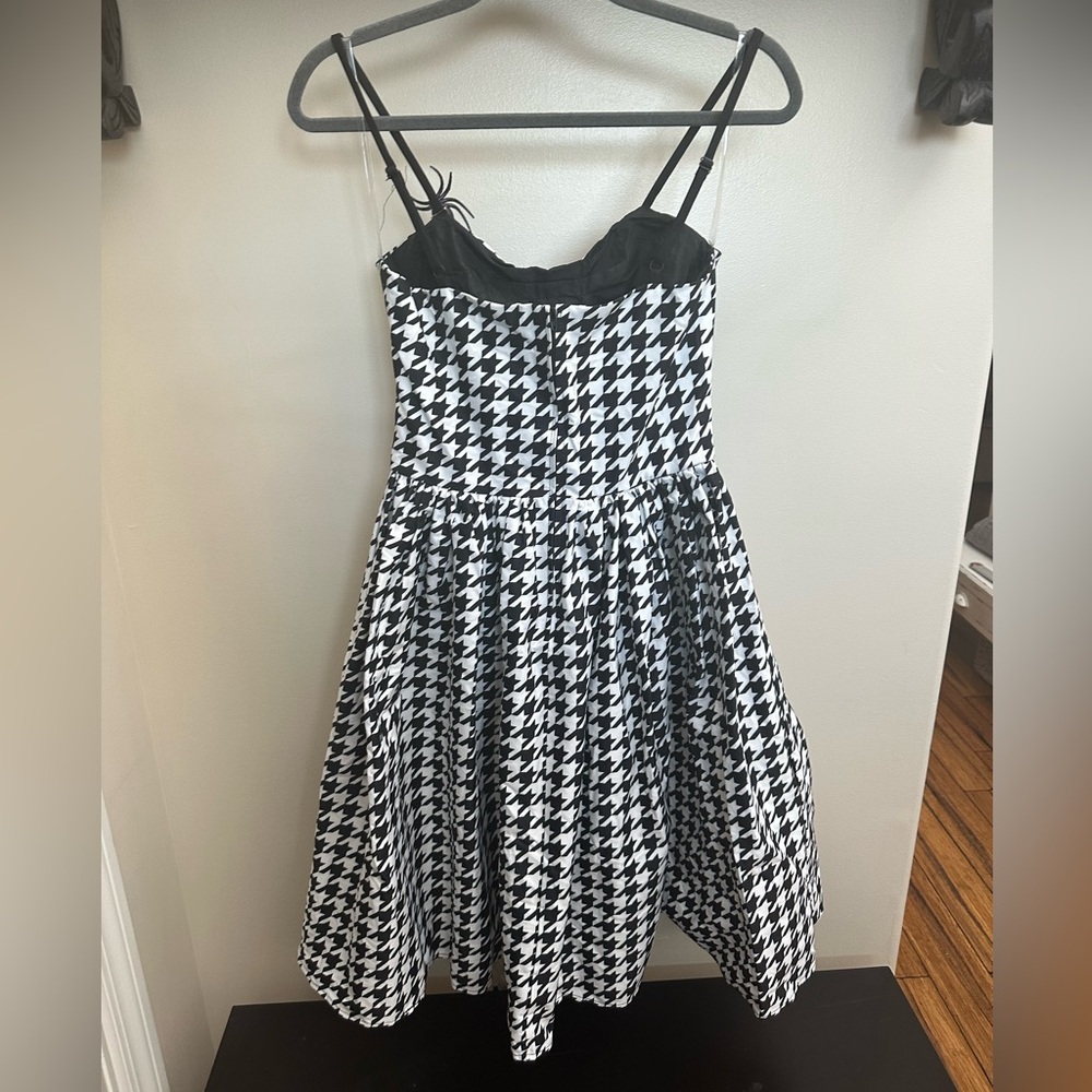 NWOT Unique Vintage Houndstooth Creepy Crawler Spider Darcy Dress Halloween Sz M - Picture 11 of 12